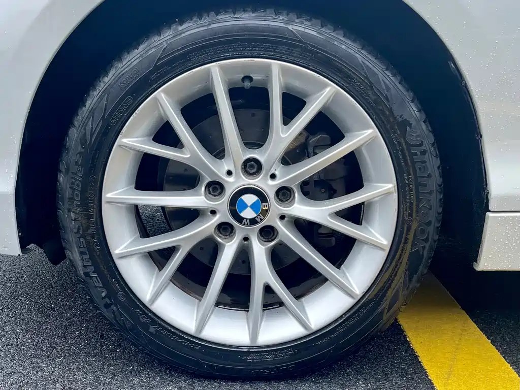 BMW 1 Series (Import) — миниатюра 10