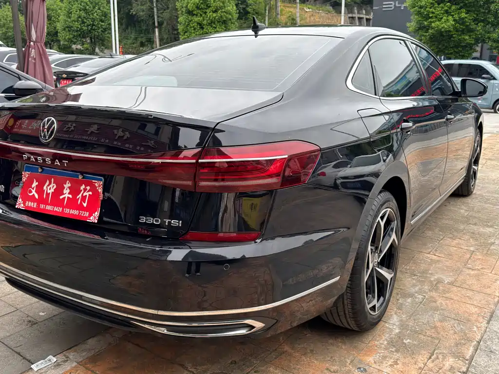 Volkswagen Passat 2023 330TSI Elite