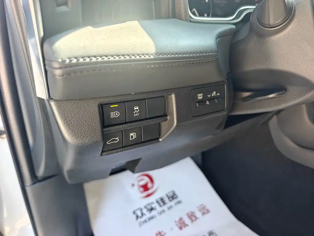 Toyota Avalon — миниатюра 12