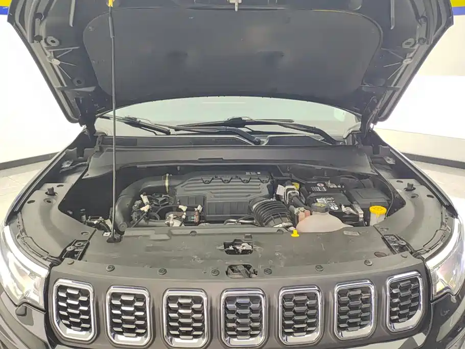 Jeep Compass — миниатюра 10