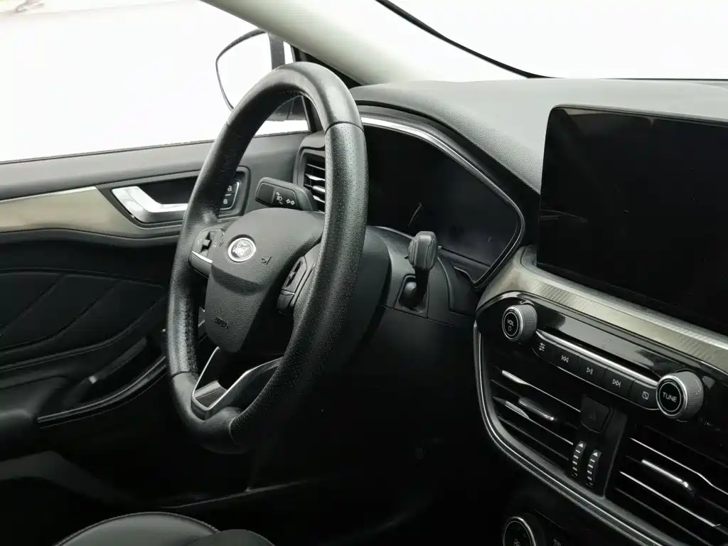 Ford Focus — миниатюра 22