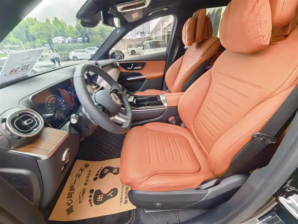 Mercedes-Benz GLC 2025 GLC 300 L 4MATIC 5 мест