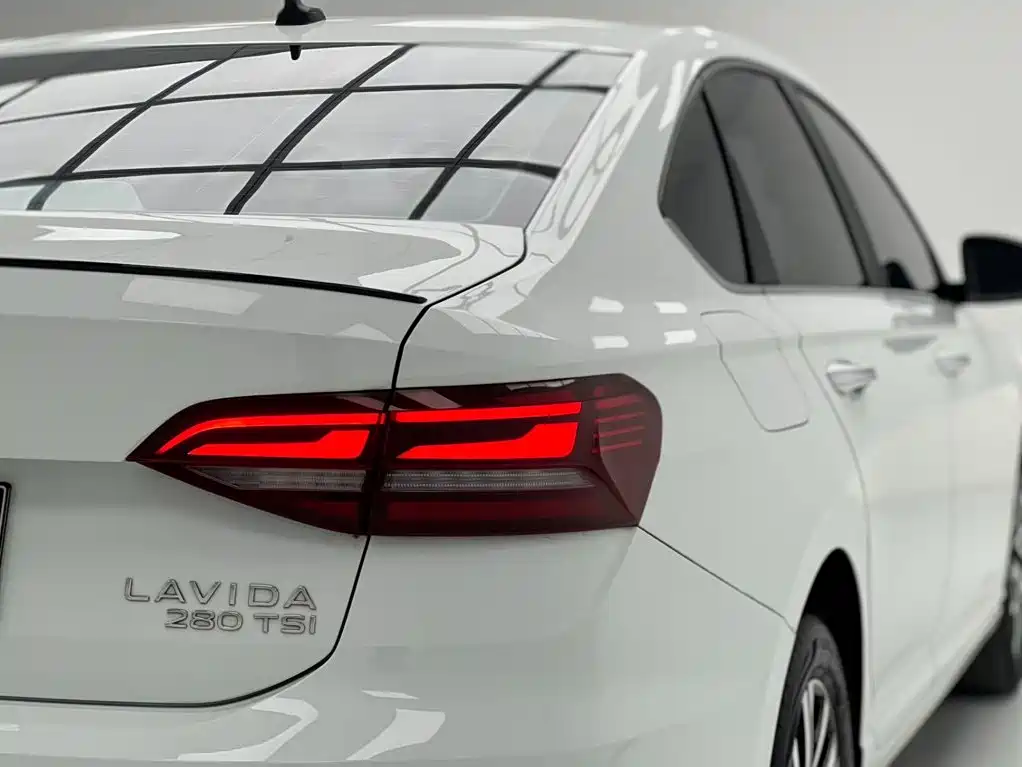 Volkswagen Lavida — миниатюра 18