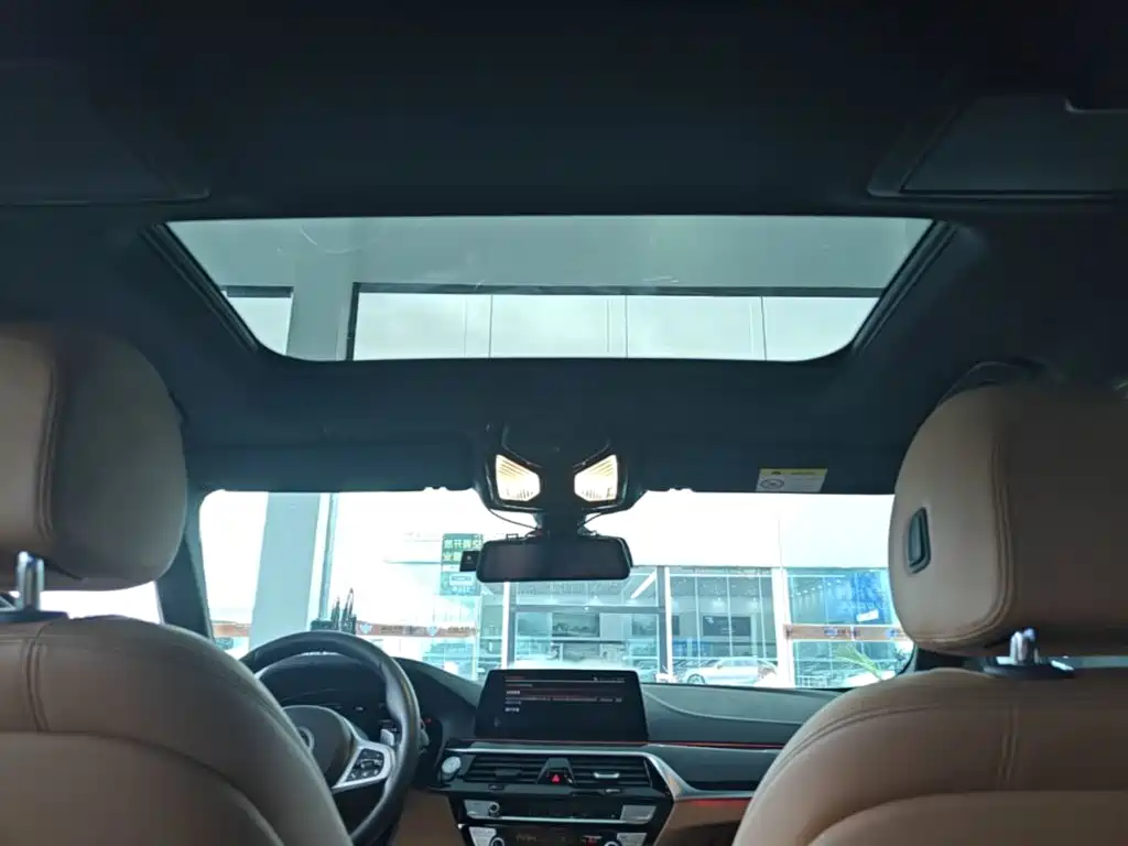 BMW 5 Series — миниатюра 18