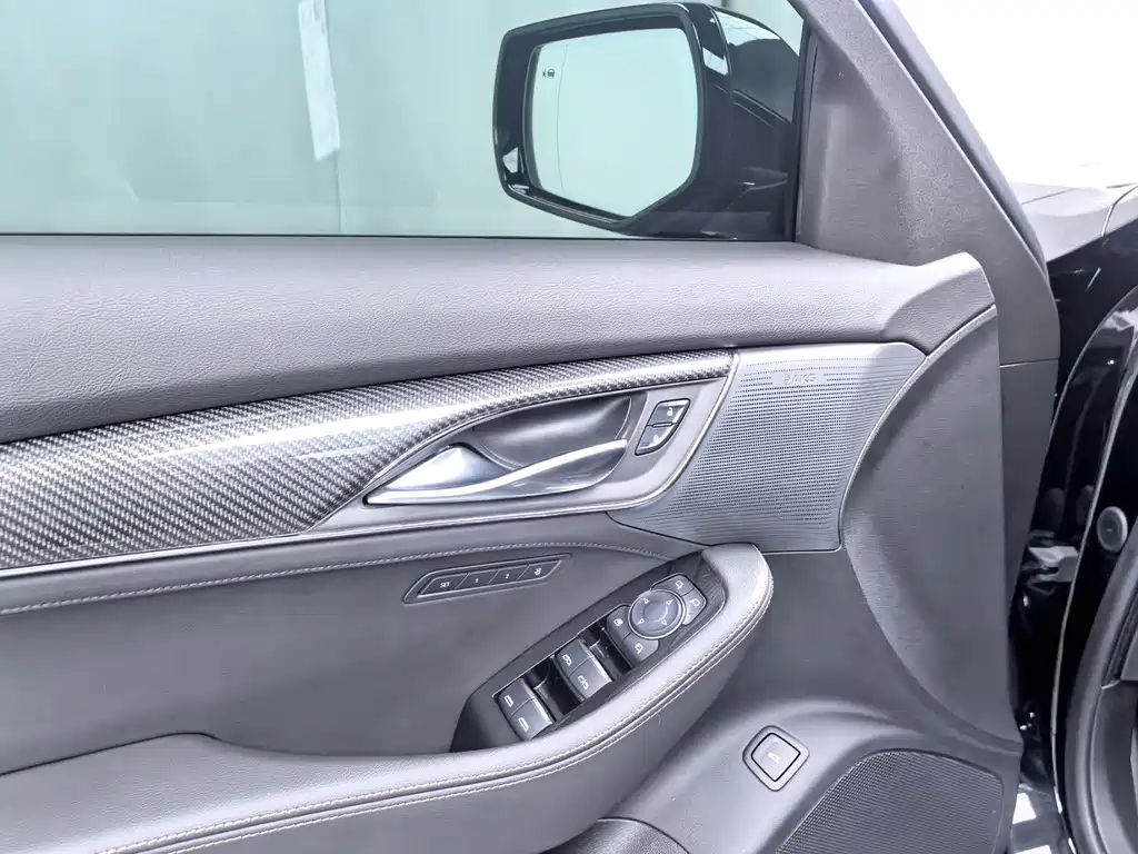 Cadillac CT5 2024 28T