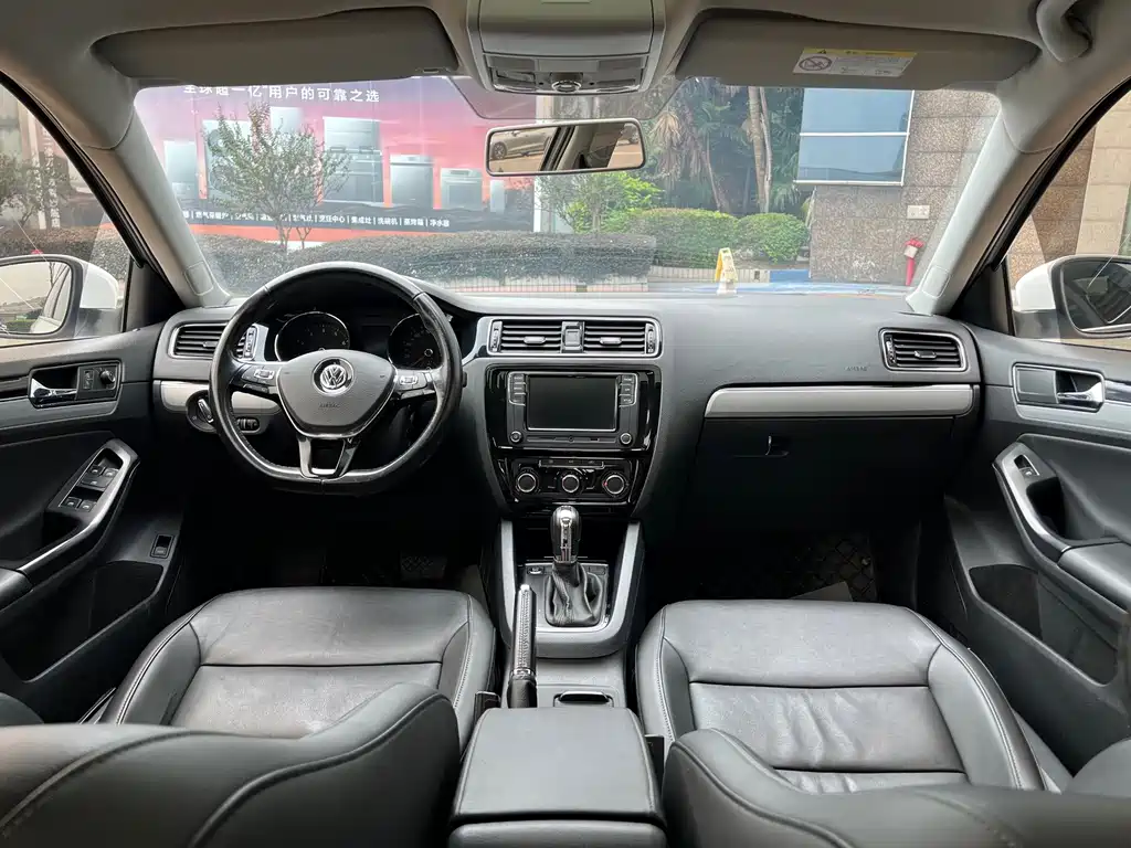 Volkswagen Sagitar — миниатюра 12