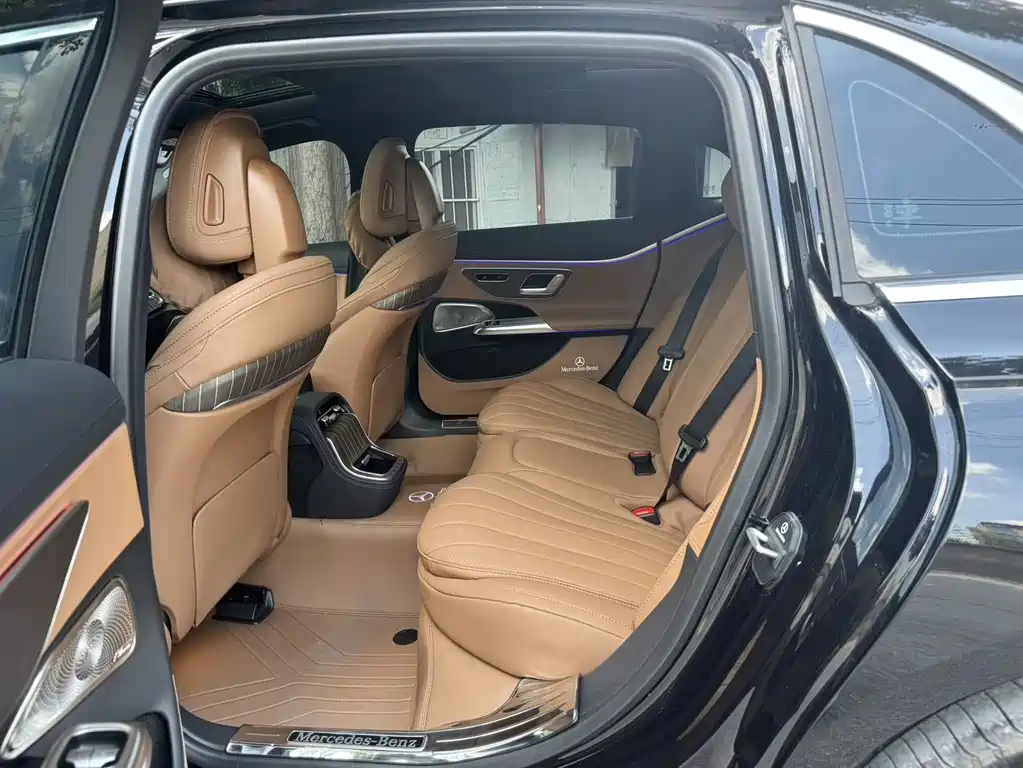Mercedes-Benz E-Class E 2024 E 300 L Fashion