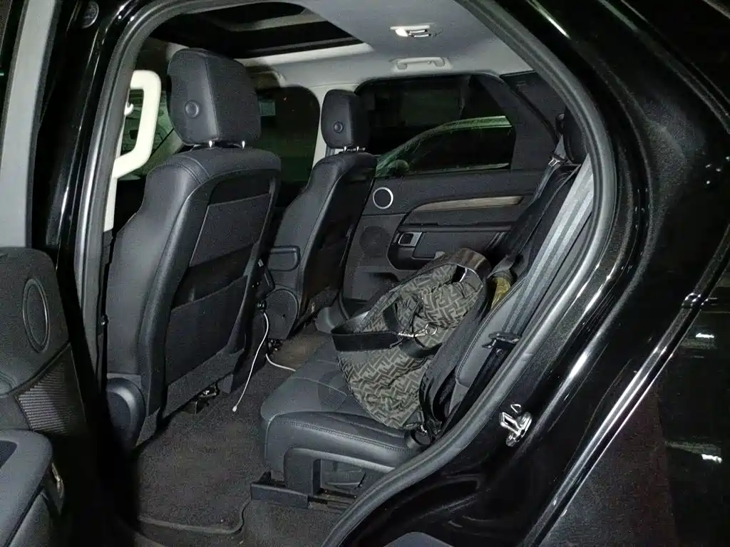 Land Rover Discovery — миниатюра 13