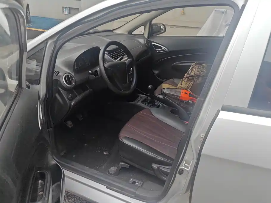 Chevrolet Sail — миниатюра 9