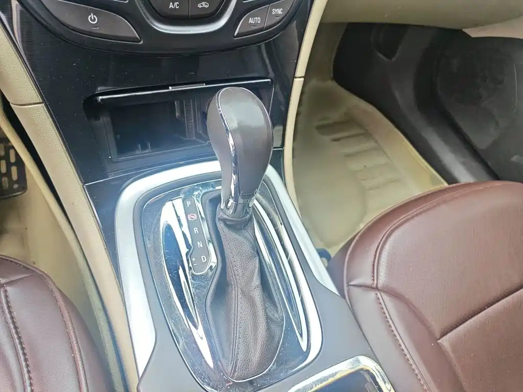 Buick Regal — миниатюра 7
