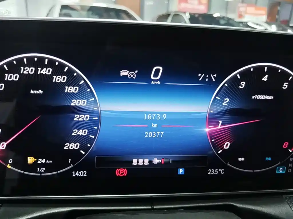 Mercedes-Benz C-Class — миниатюра 12