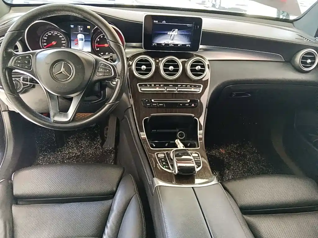Mercedes-Benz GLC — миниатюра 10