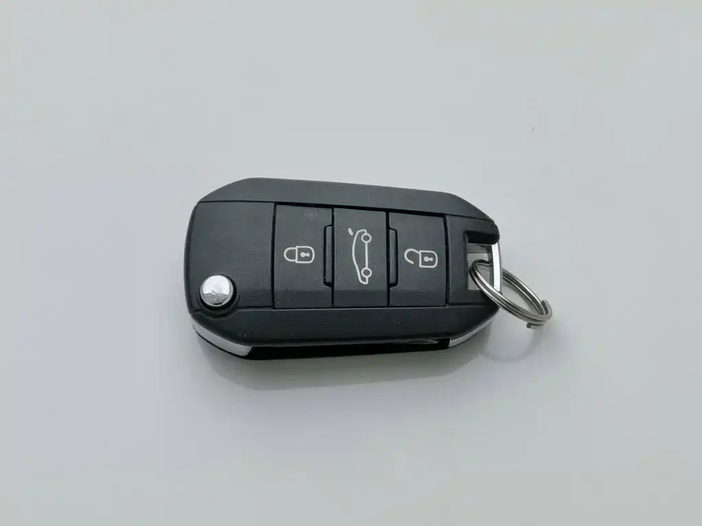 Peugeot 3008 — миниатюра 19