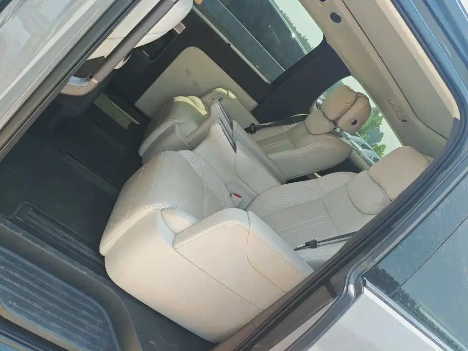 Li Auto Li MEGA — миниатюра 3