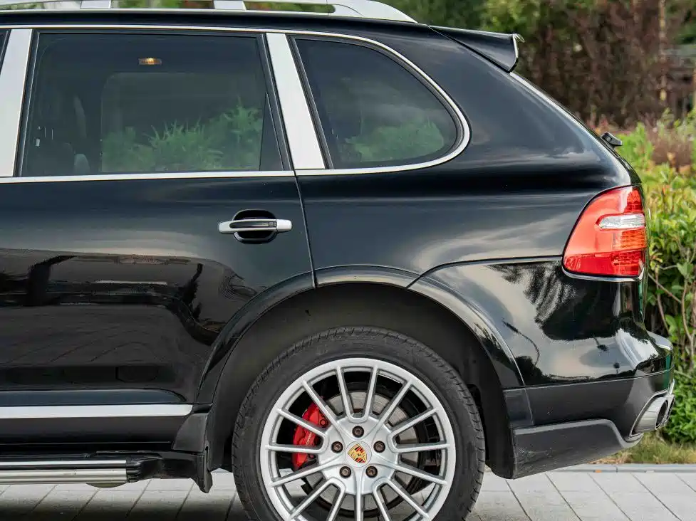 Porsche Cayenne — миниатюра 6