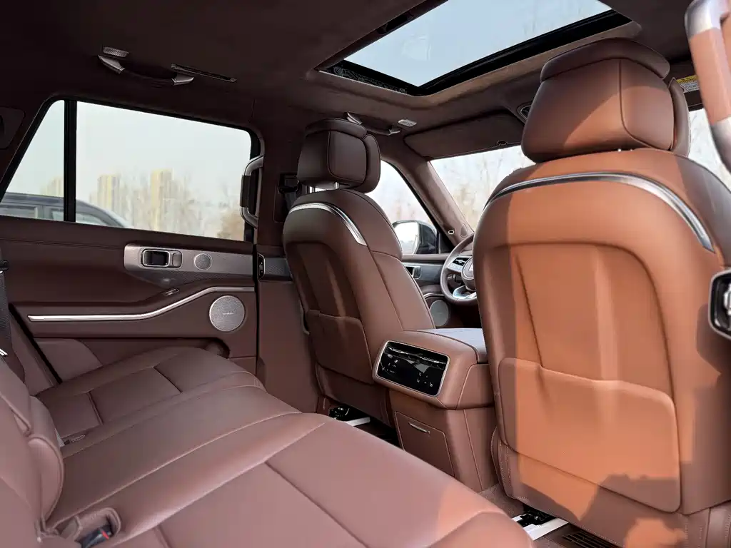 TANK TANK 700 NEW ENERGY