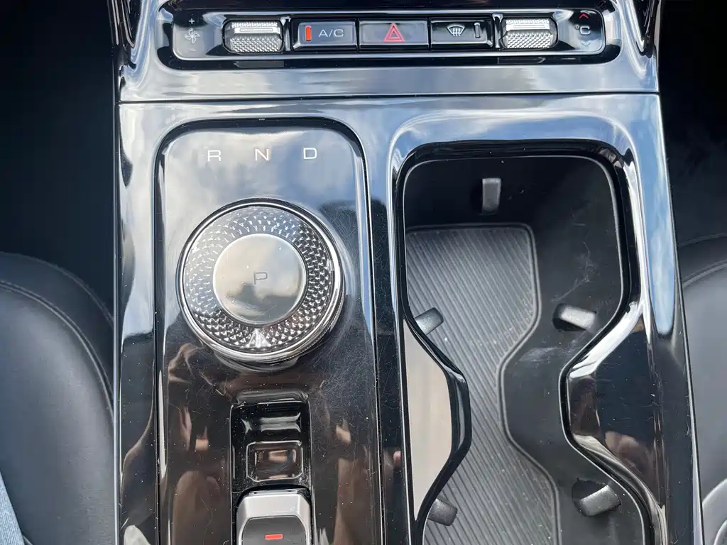 Wuling Xingguang — миниатюра 18