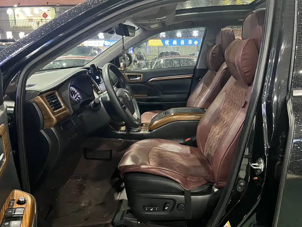 Toyota Highlander — миниатюра 5