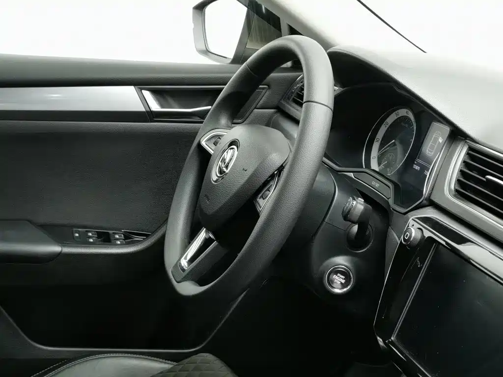 Skoda Superb — миниатюра 22