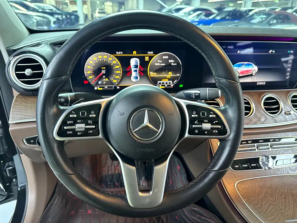 Mercedes-Benz E-Class E 2019 E 300 L Fashion
