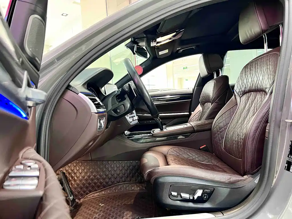 BMW 7 Series 7 2021 740Li Lead M Sport