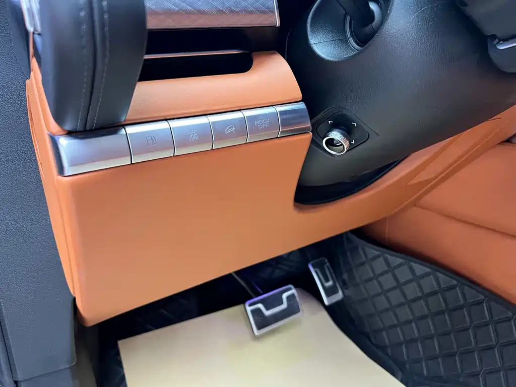 TANK TANK 700 NEW ENERGY