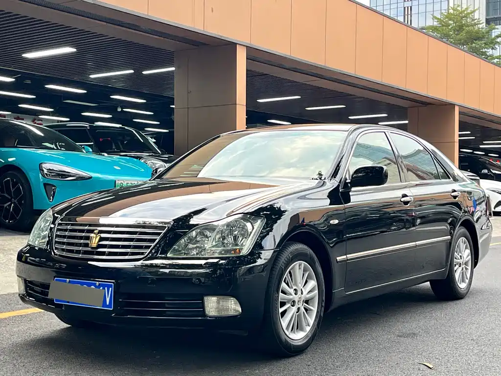 Toyota Crown 2005