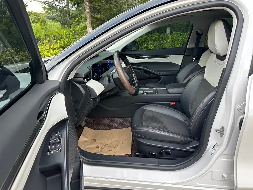 Ford Mondeo — миниатюра 8