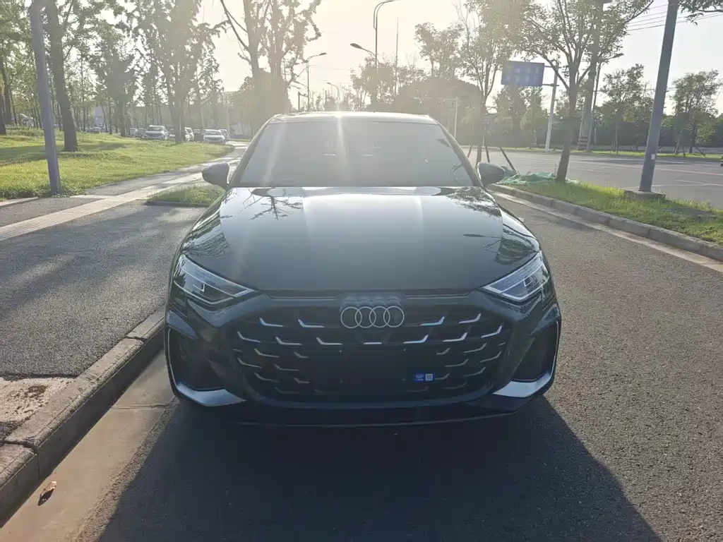Audi A3 2025 A3L Limousine 35TFSI Fly Speed Premium Type