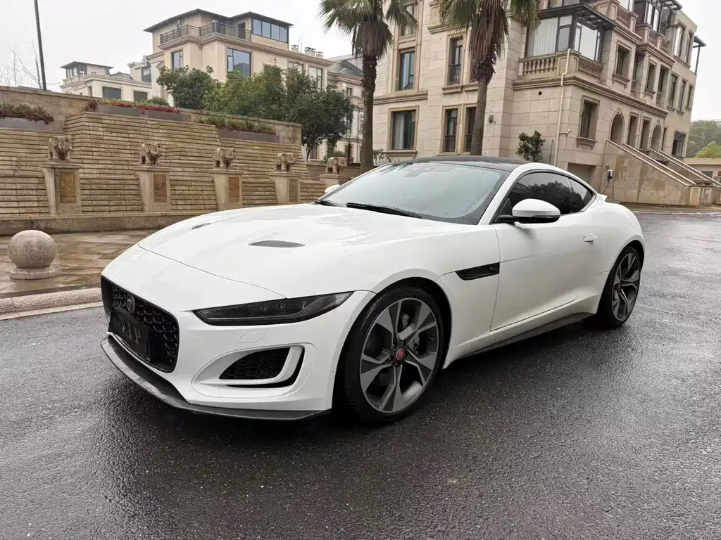 JAGUAR F TYPE