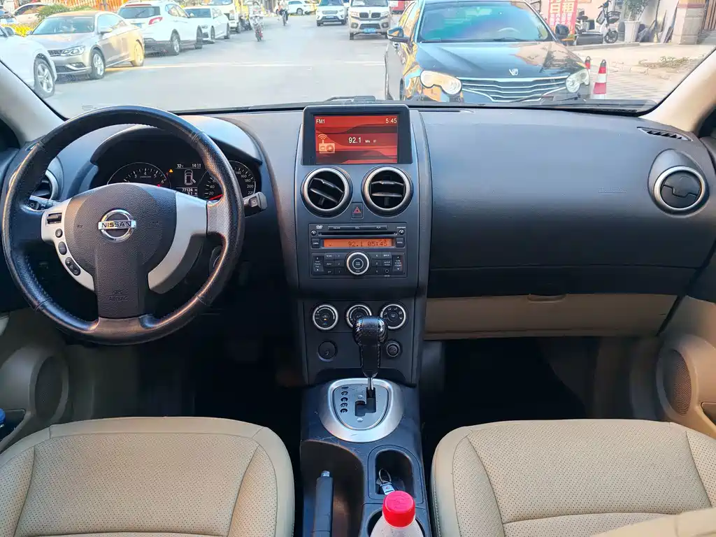 Nissan Qashqai — миниатюра 13