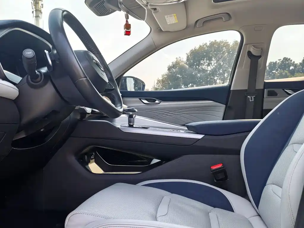 GEELY AUTOMOBILE XINGRUI