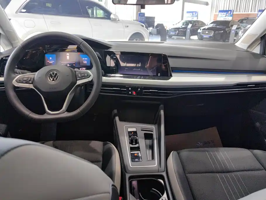 Volkswagen Golf — миниатюра 12
