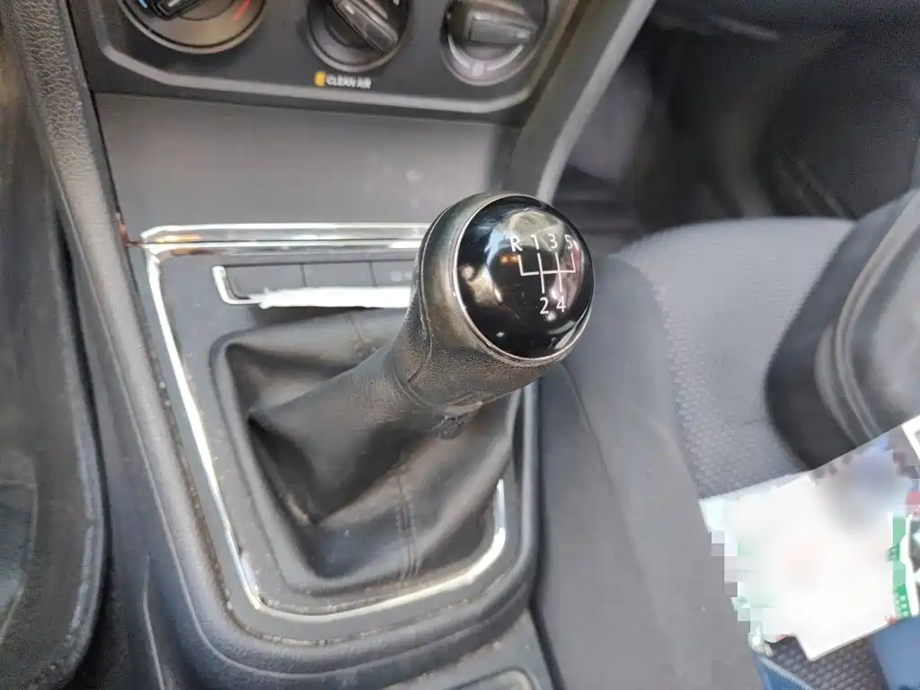Volkswagen Bora — миниатюра 7