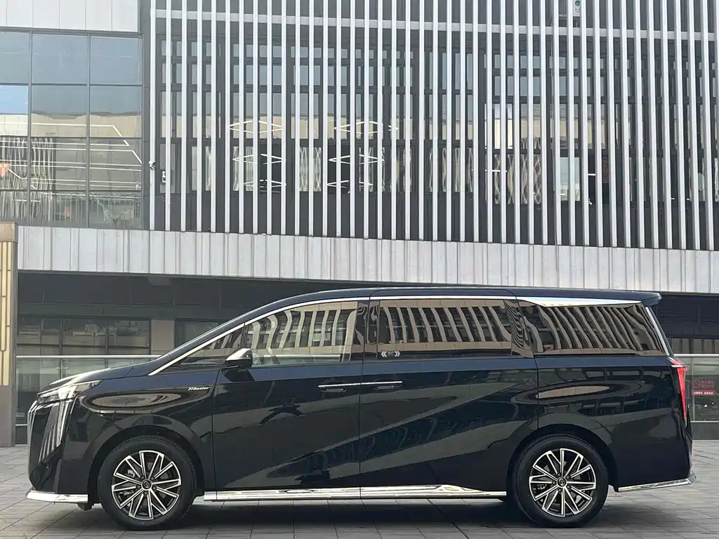 GAC Motor Trumpchi M8 — миниатюра 3