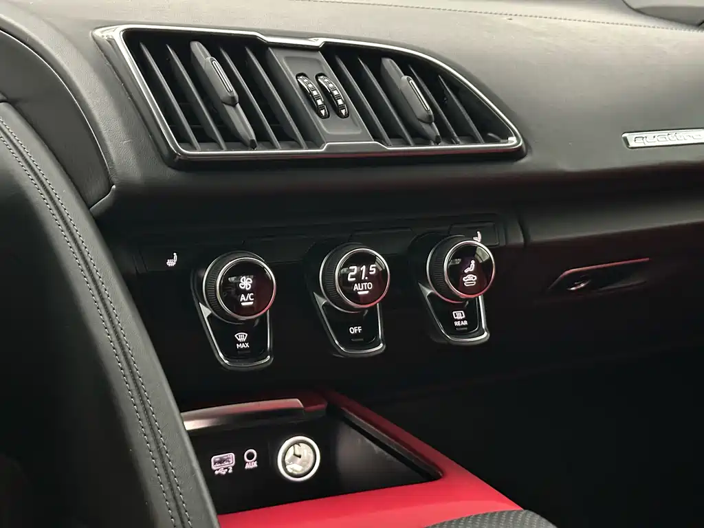 Audi R8 — миниатюра 18