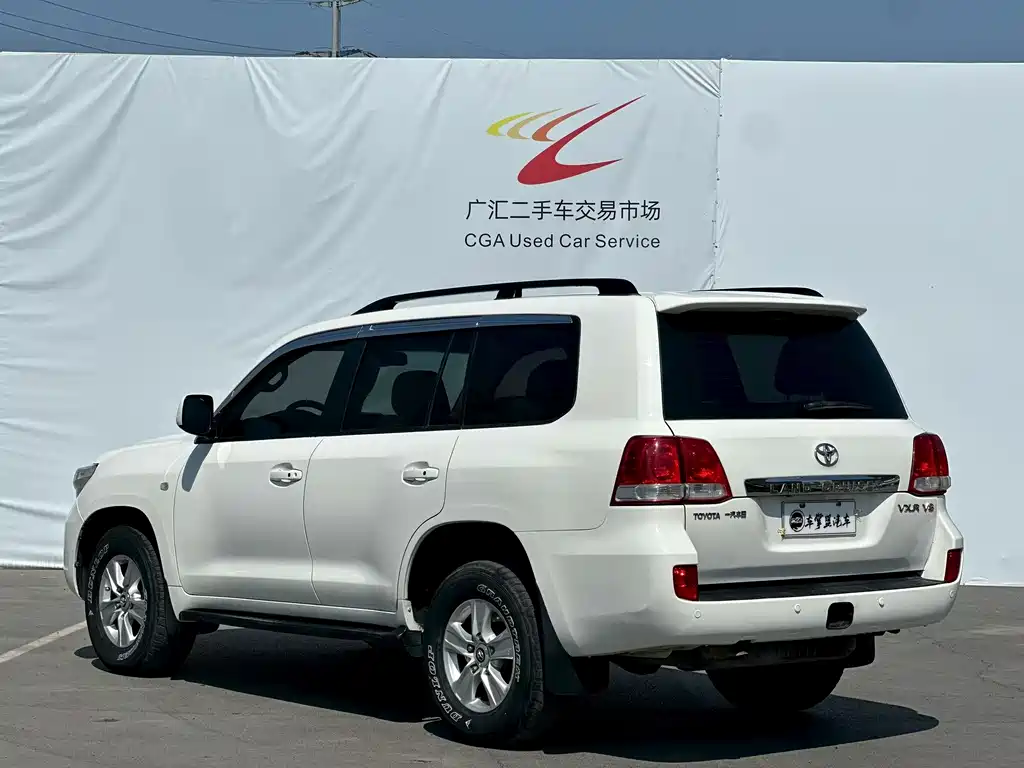 Toyota Land Cruiser 2010 4.7L AT VX