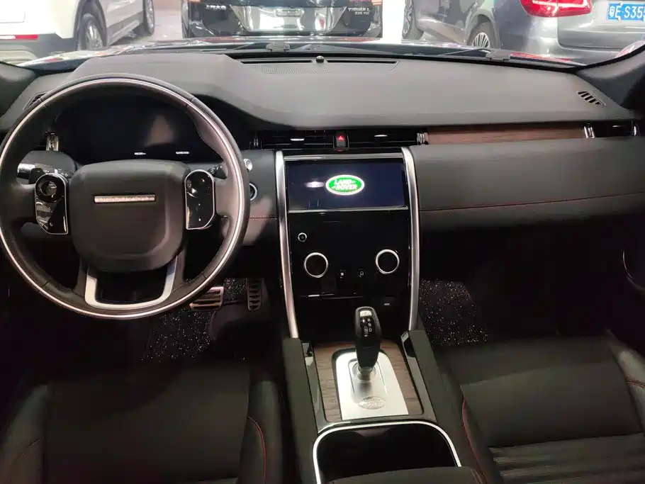 Land Rover Discovery Sport — миниатюра 12
