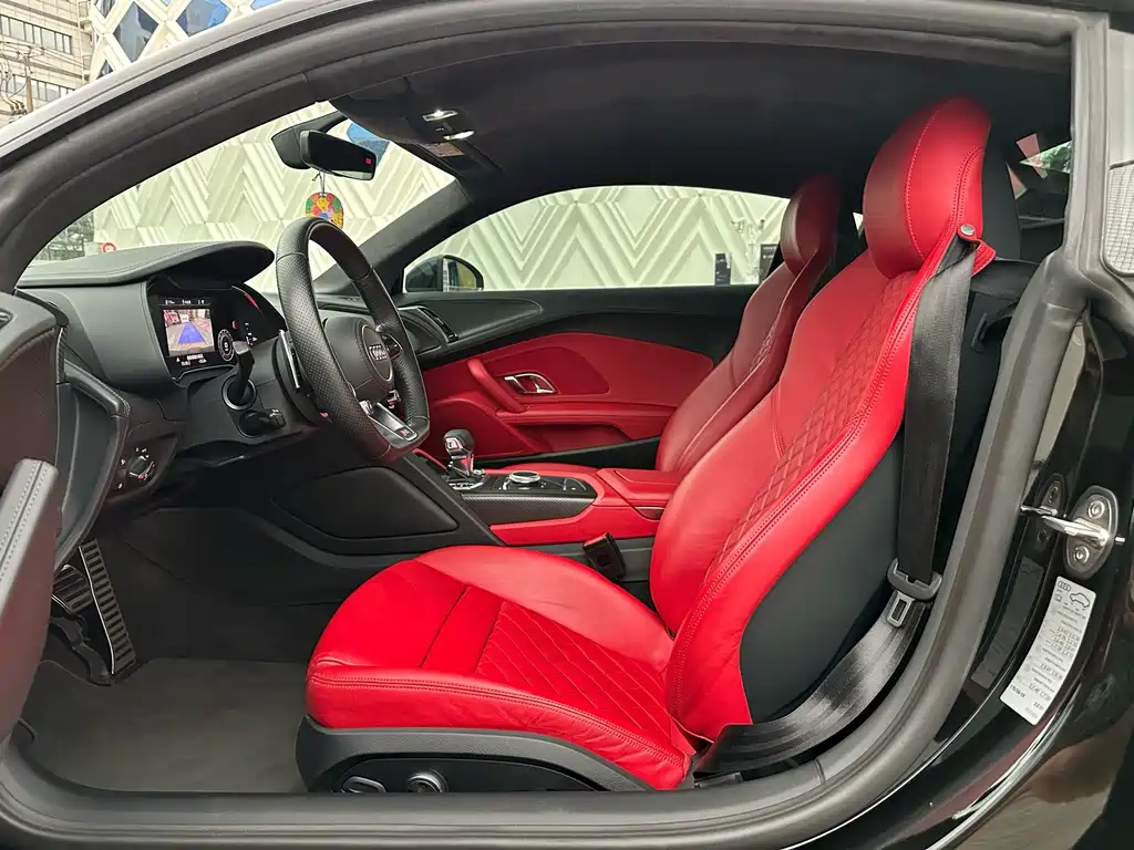 Audi R8 — миниатюра 10