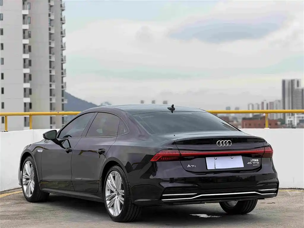 Audi A7L — миниатюра 6