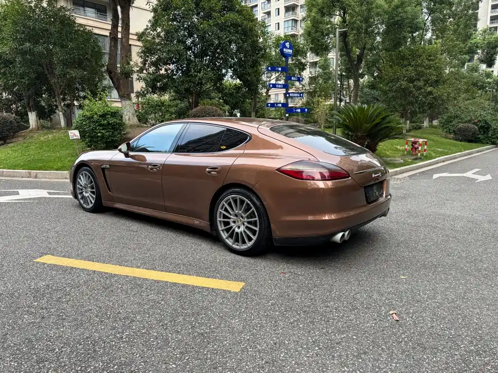 Porsche Panamera — миниатюра 4