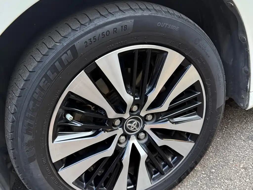 Toyota Alphard 2015 3.5L Luxury