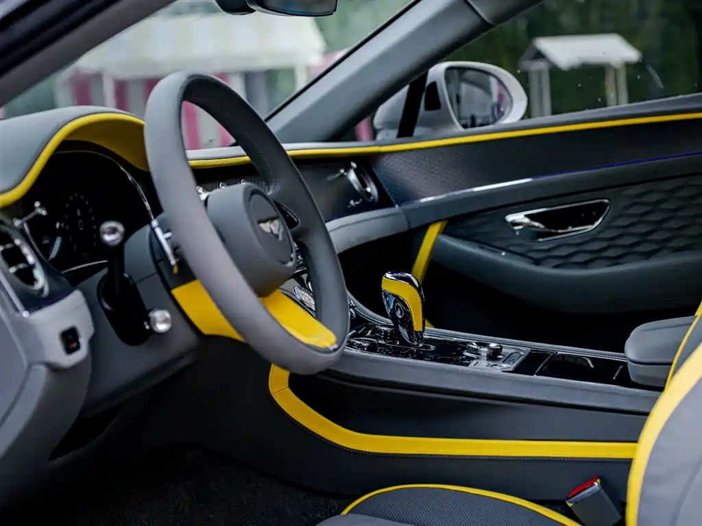 BENTLEY CONTINENTAL PLUG IN HYBRID