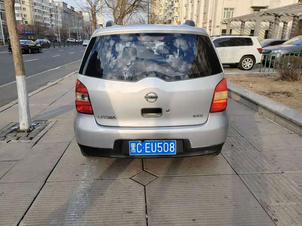 Nissan Livina — миниатюра 6