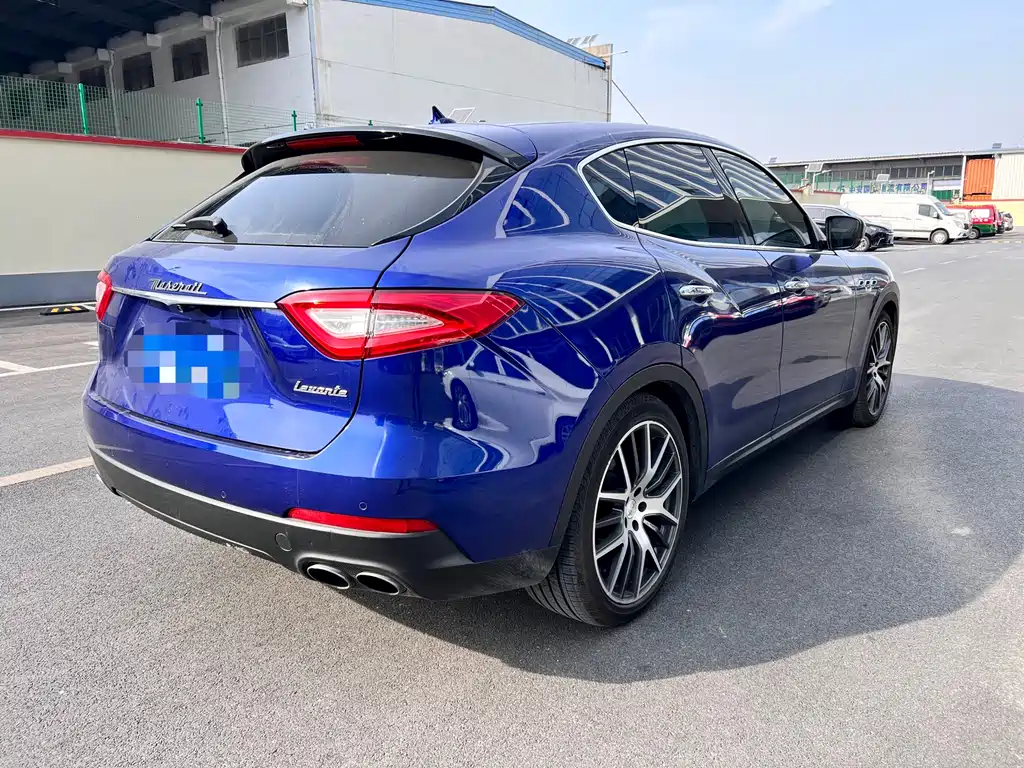 MASERATI LEVANTE