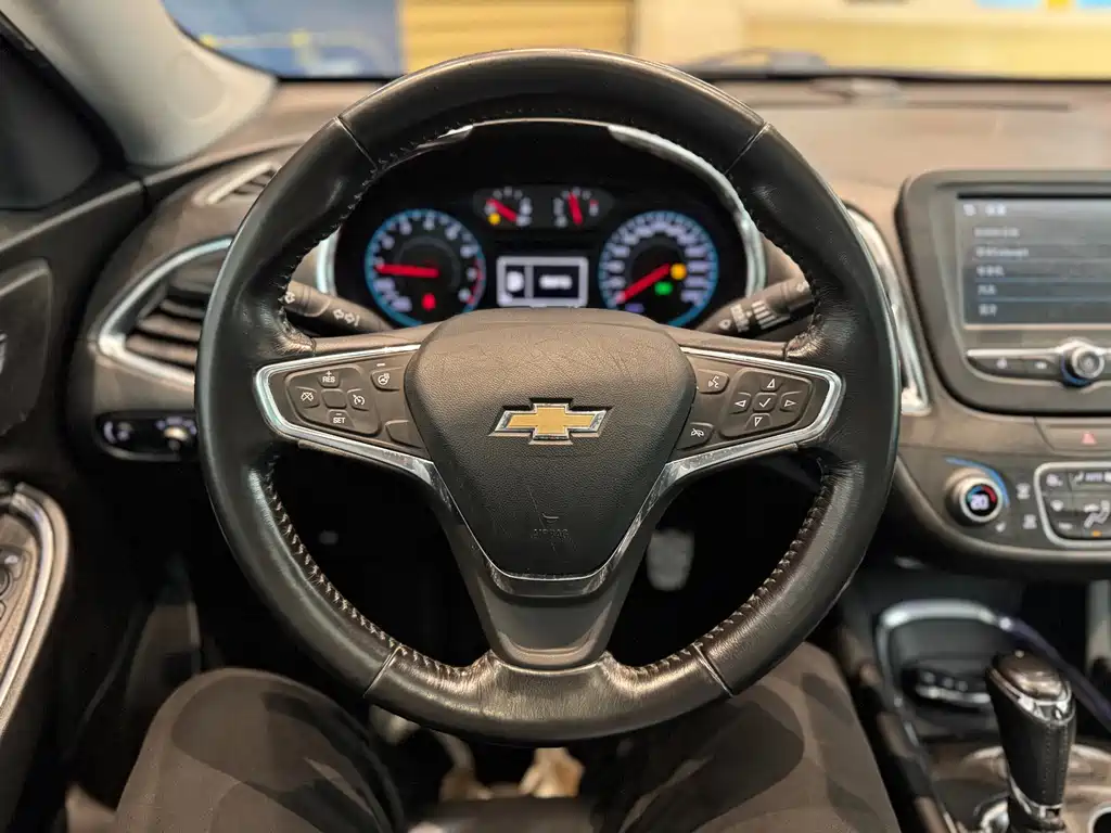 Chevrolet Malibu XL — миниатюра 12