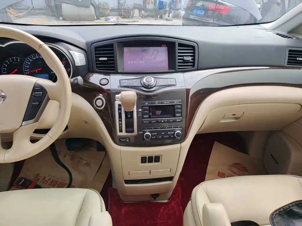 Nissan Quest — миниатюра 9