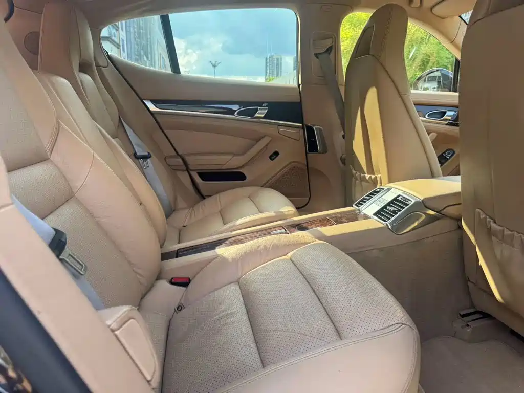Porsche Panamera — миниатюра 10
