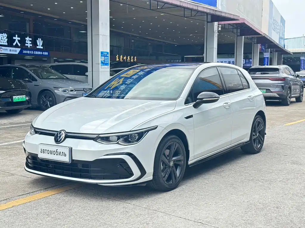 Volkswagen Golf 2022