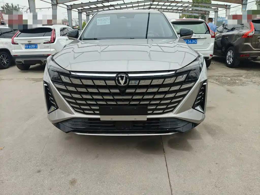 Changan UNI-Z New Energy — миниатюра 2